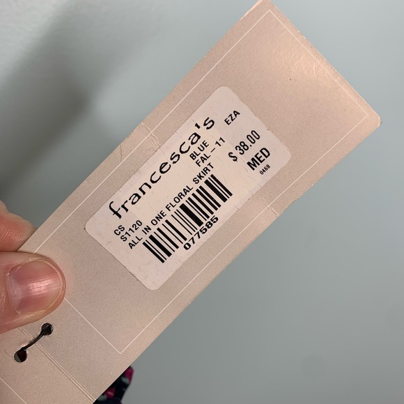 Francesca’s Blue Rain Navy Floral Lace Skirt - Picture 4 of 6